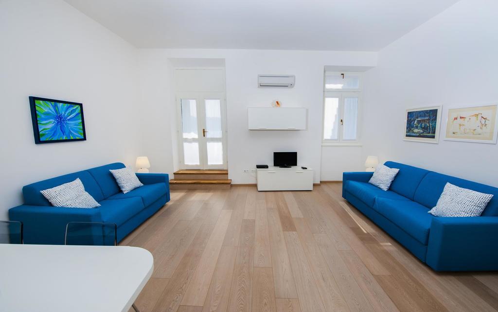 Apartment Al Porto Ровин Екстериор снимка